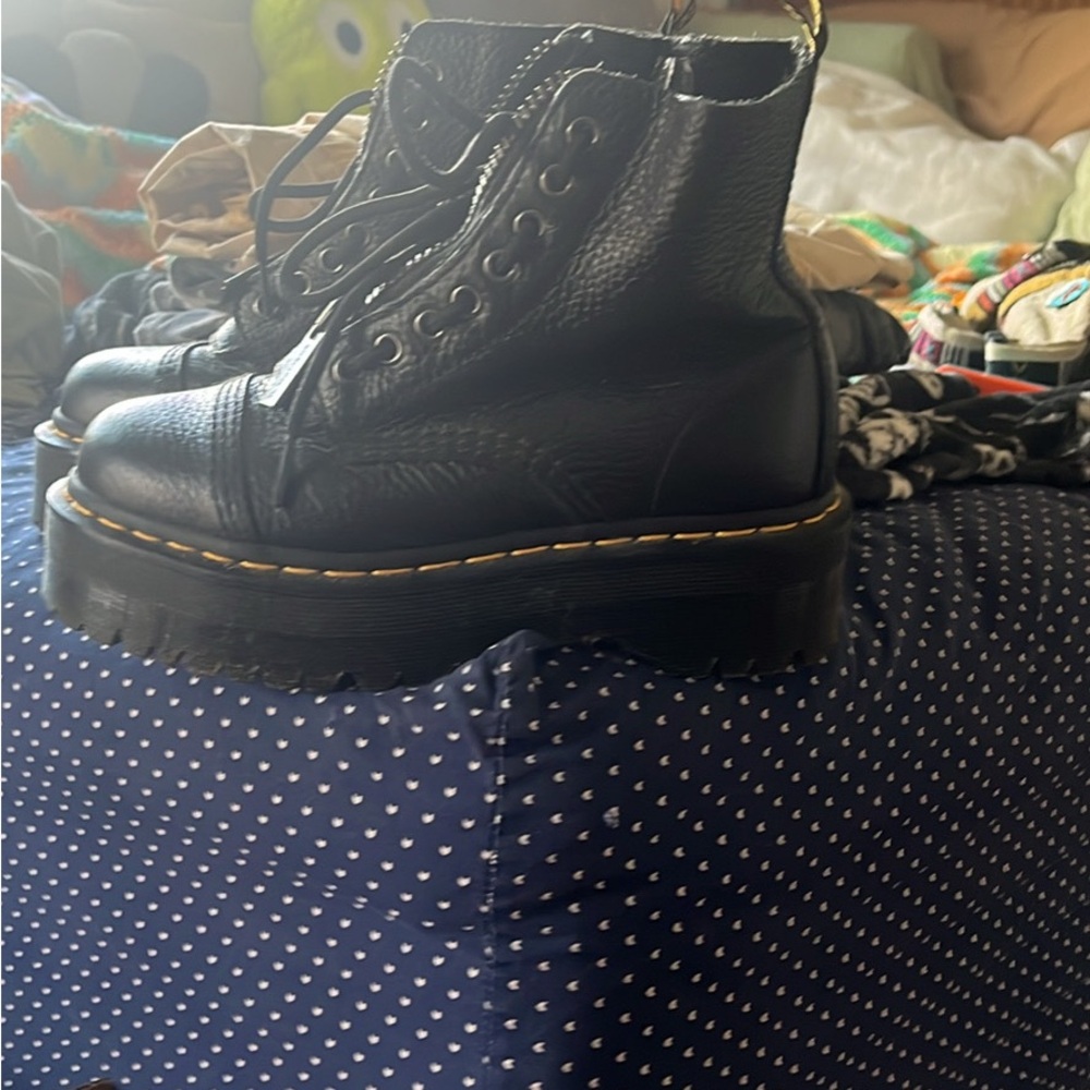 Platform Dr Martens with Zipper - Picture 6 of 6